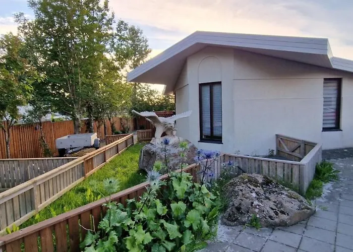 Lovely 2-Bedroom Apartment In Kopavogur