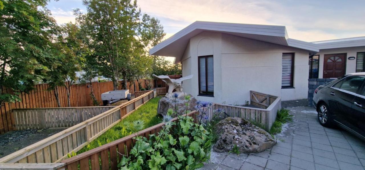 Apartment Lovely 2-bedroom In Kopavogur *